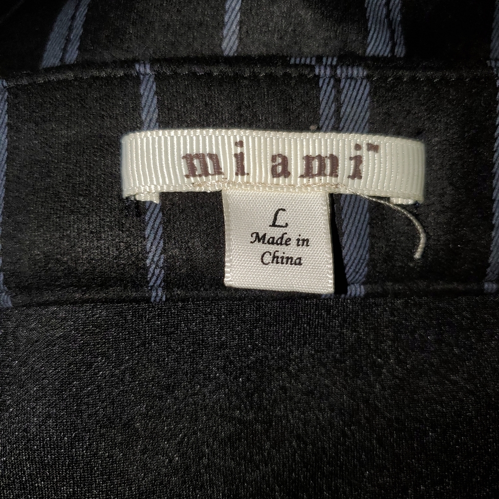 Mod Style Mini Skirt - Picture 3 of 3